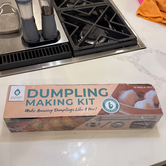 Dumpling Making Kit - Picture 2 of 4
